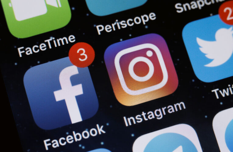 Facebook and Instagram appear to have recovered after brief outage