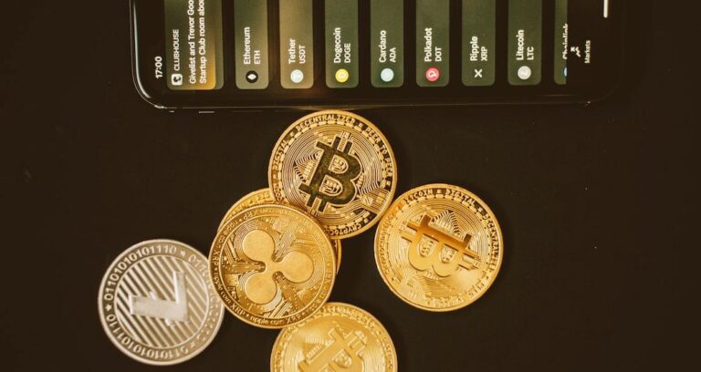 cryptocurrency vs stocks