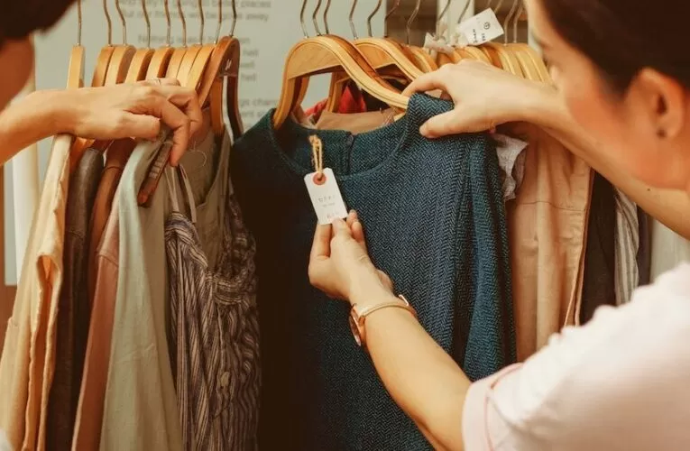 What is Comfort Shopping & How to Stop It